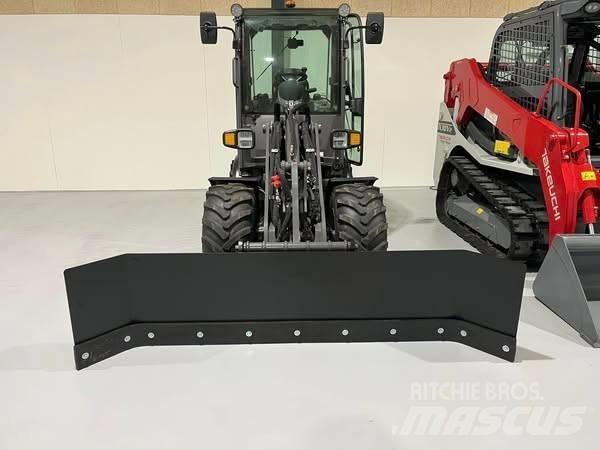  cp skrabeblad Kompakttraktor tilbehør