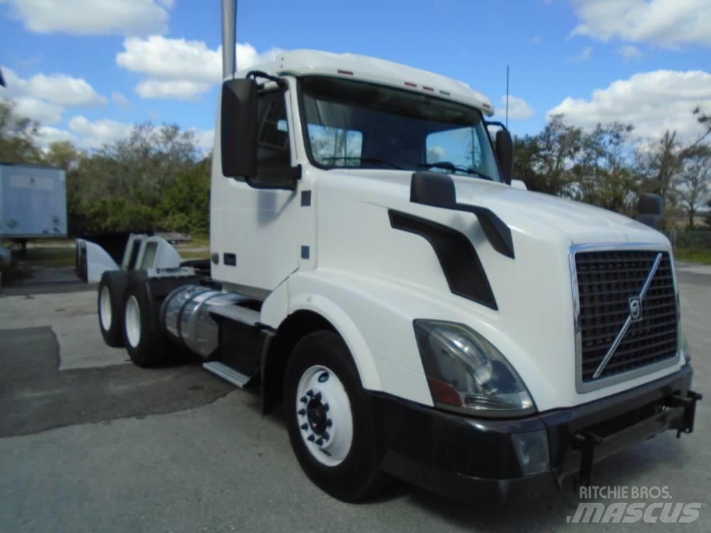 Volvo VNL 64 300 Trekkvogner