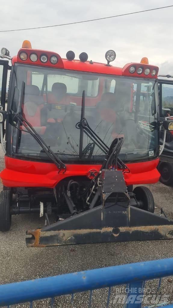  PistenBully  600 Tråkkemaskiner
