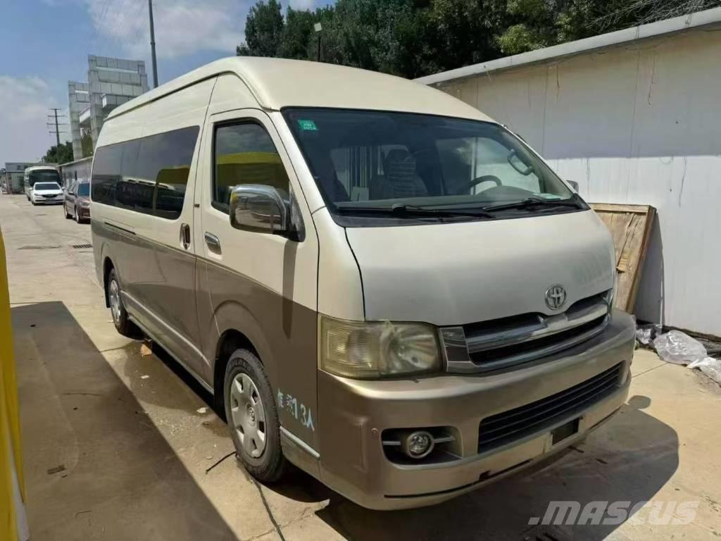 Toyota Hiace Minibusser