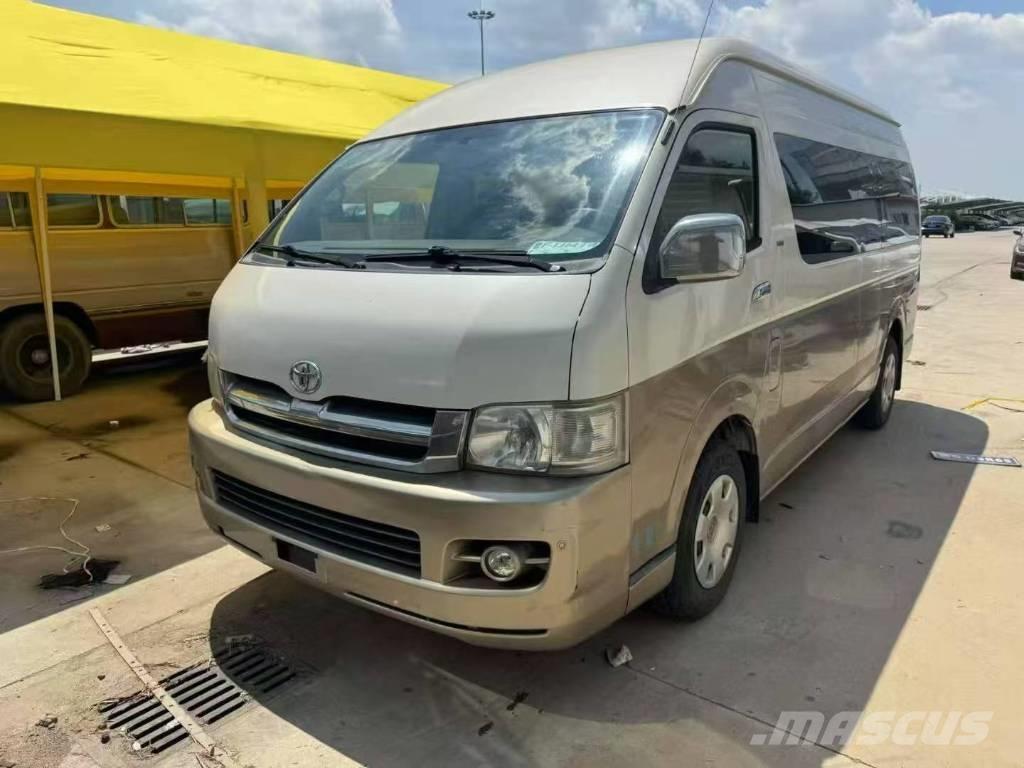 Toyota Hiace Minibusser