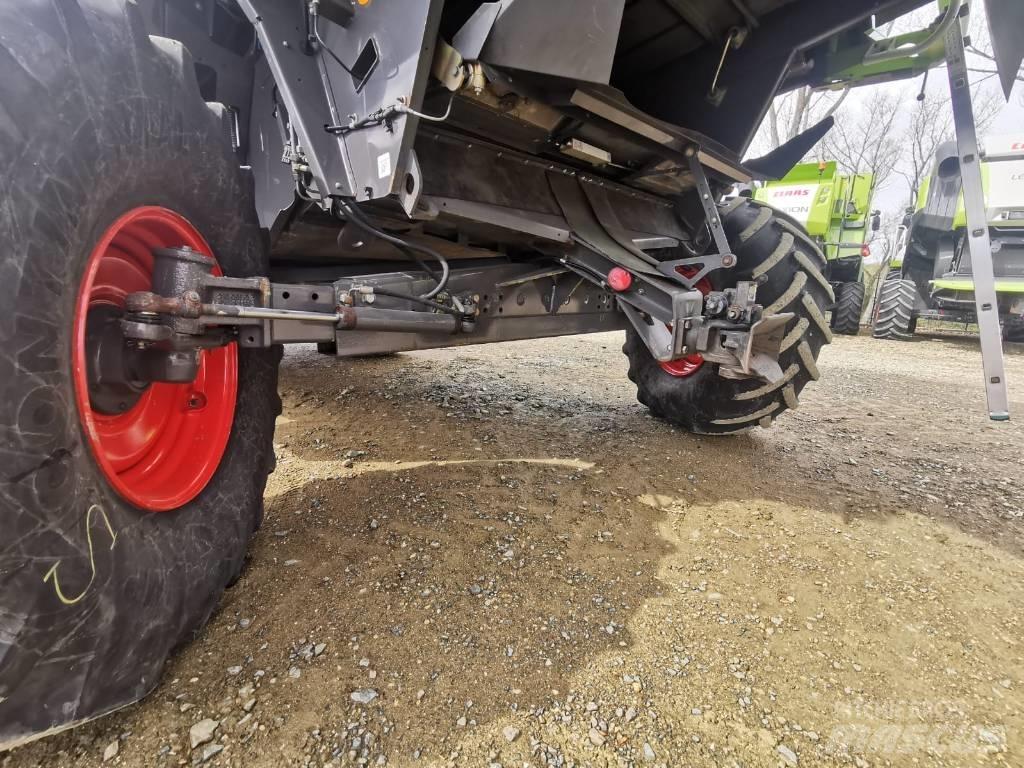 CLAAS Lexion 650 Skurtreskere