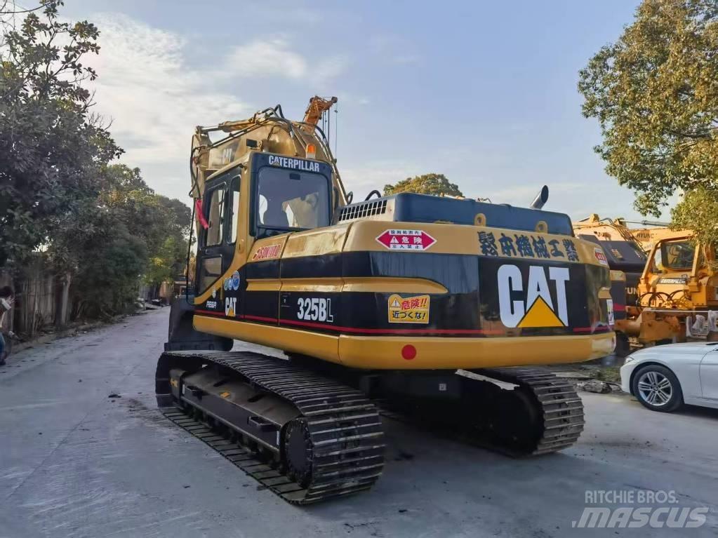 CAT CAT325B Gravemaskiner for avfallshåndtering