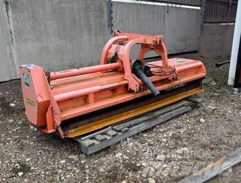 Agrimaster RV 320 Beitepussere og toppkuttere