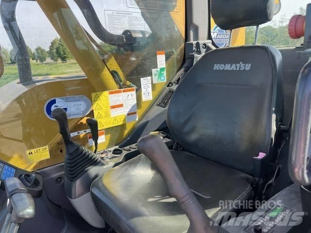 Maeda LC 785 Beltegående Kran