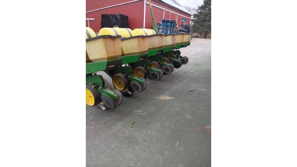 John Deere 7000 Sette- og Plantemaskiner