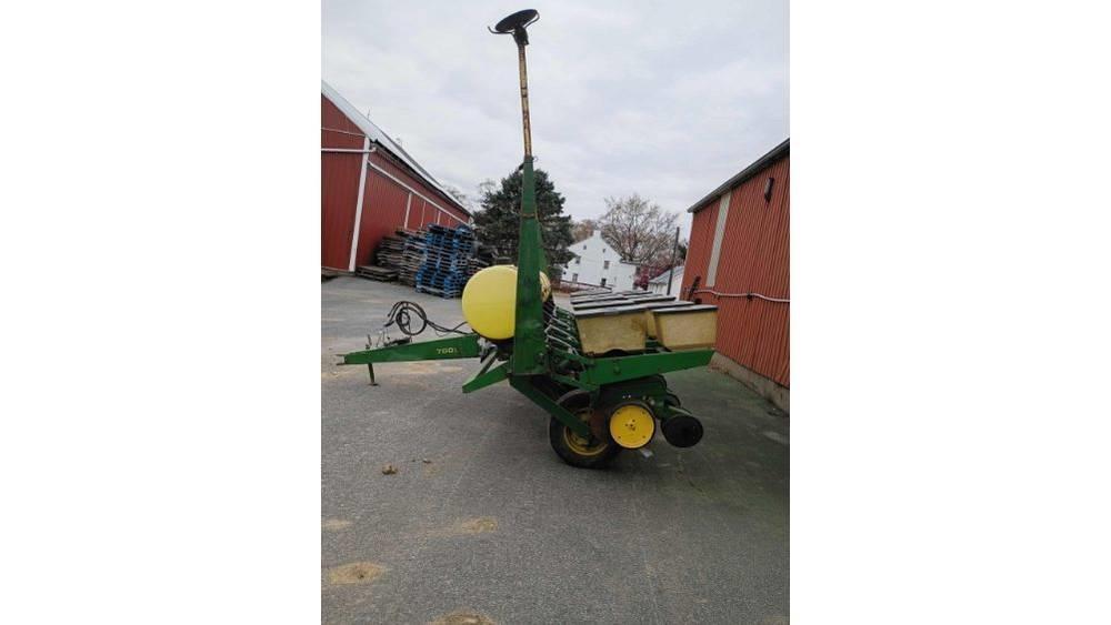 John Deere 7000 Sette- og Plantemaskiner