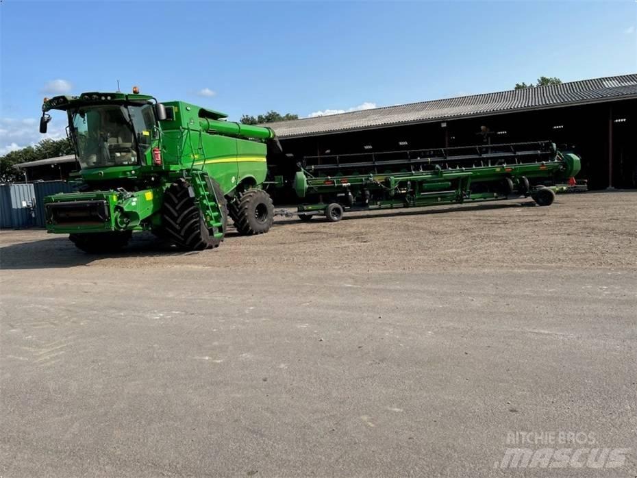 John Deere S 790 Skurtreskere