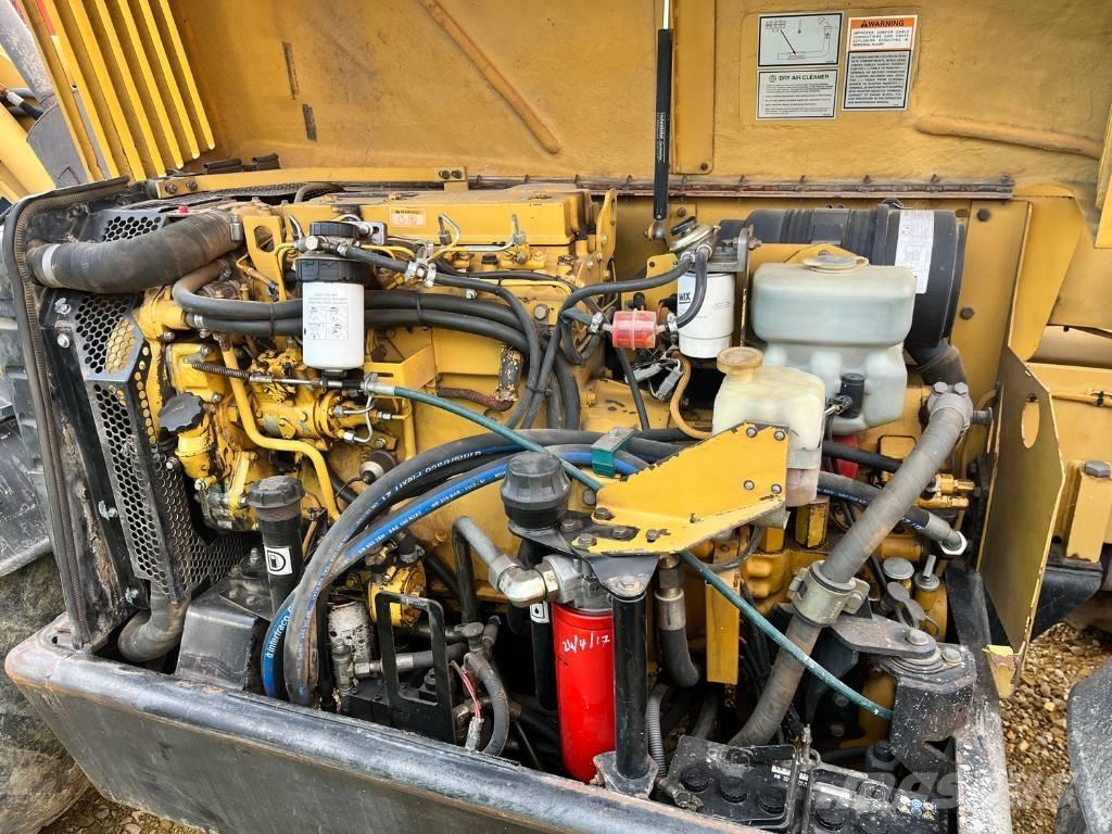 CAT TH 62 Teleskoplastere