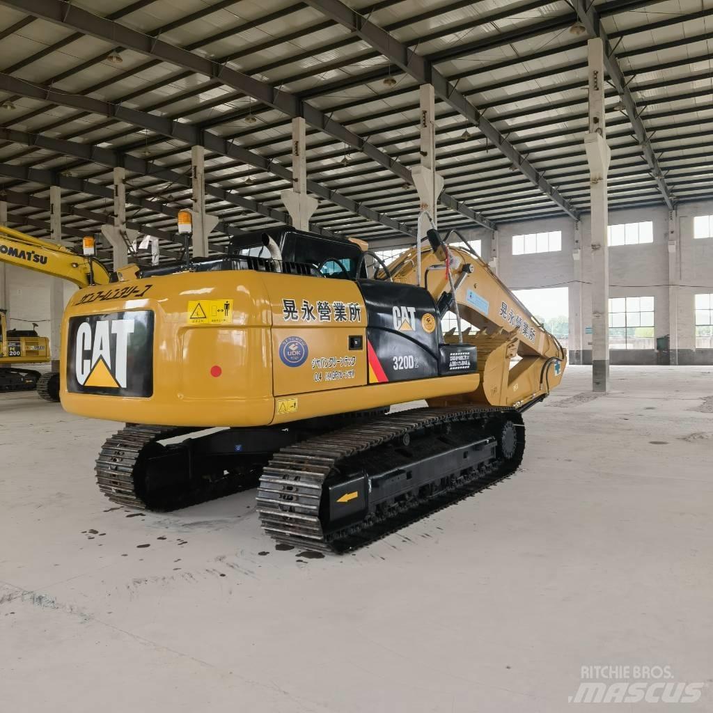 CAT 320 D2 Beltegraver