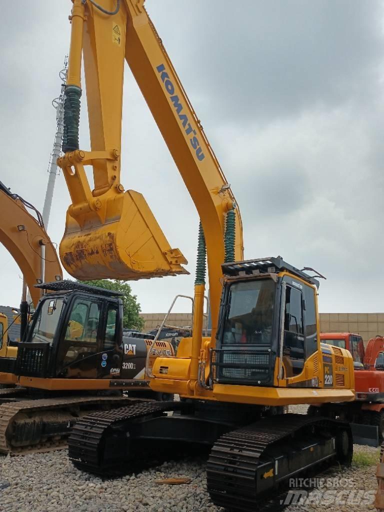Komatsu PC 220-8 Beltegraver
