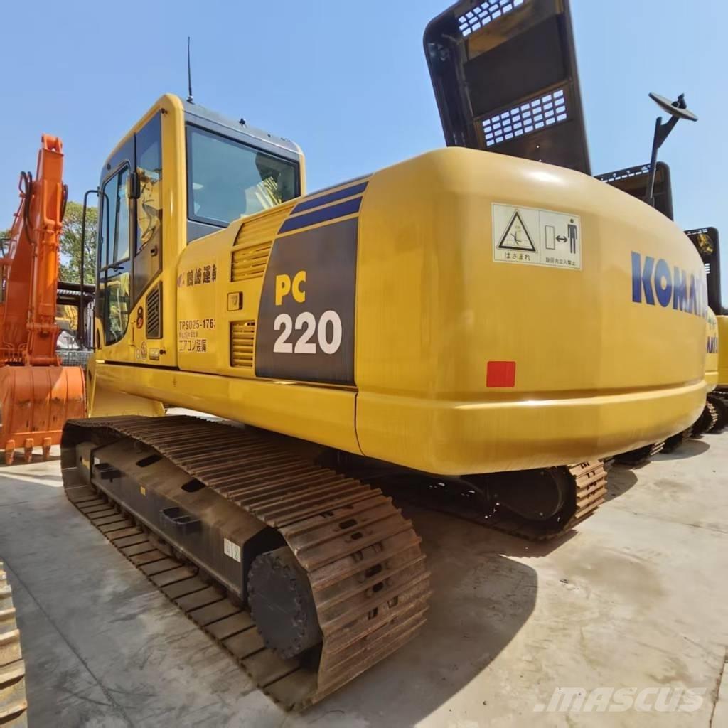 Komatsu PC 220-8 Beltegraver