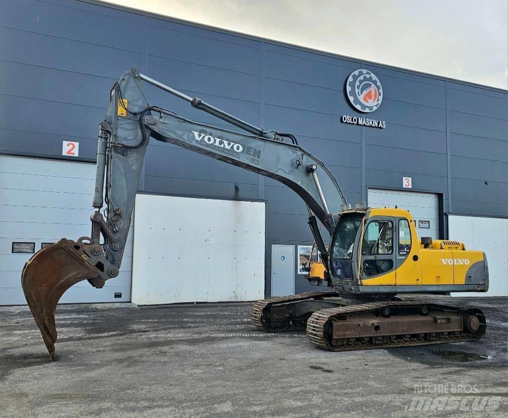 Volvo EC 240 LC Beltegraver