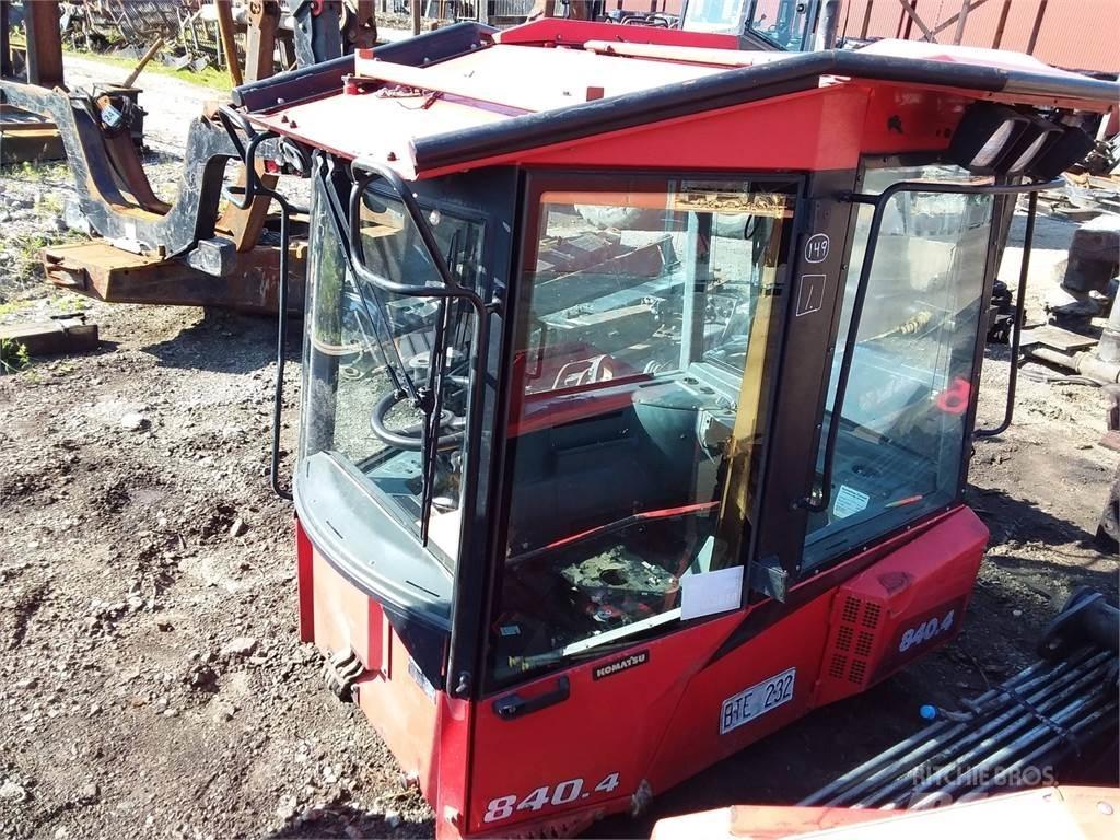 Komatsu 840.4 Førerhus og Interiør