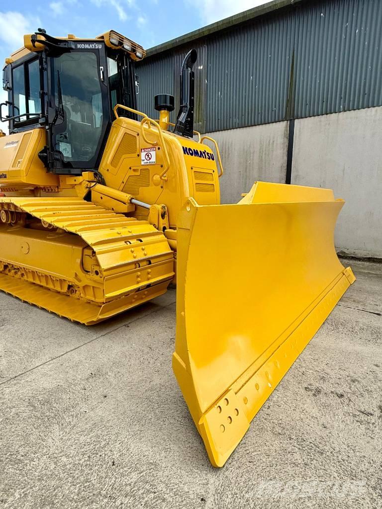 Komatsu D 61 PXi-24 Dozere Beltegående