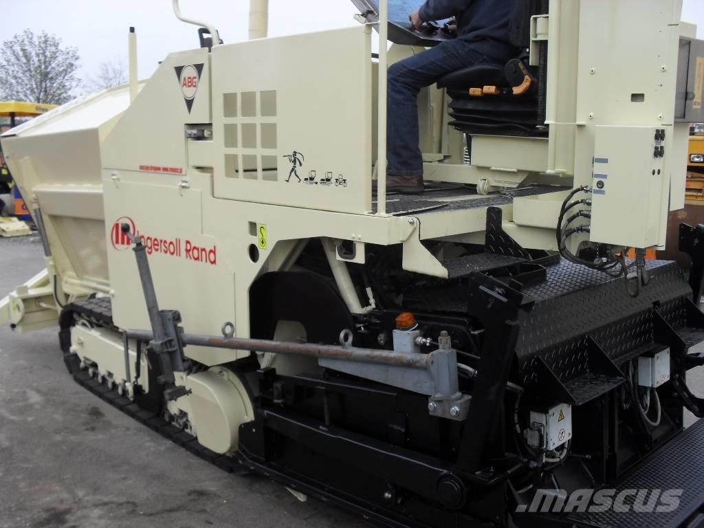 ABG Titan 2820 Asfaltutleggere