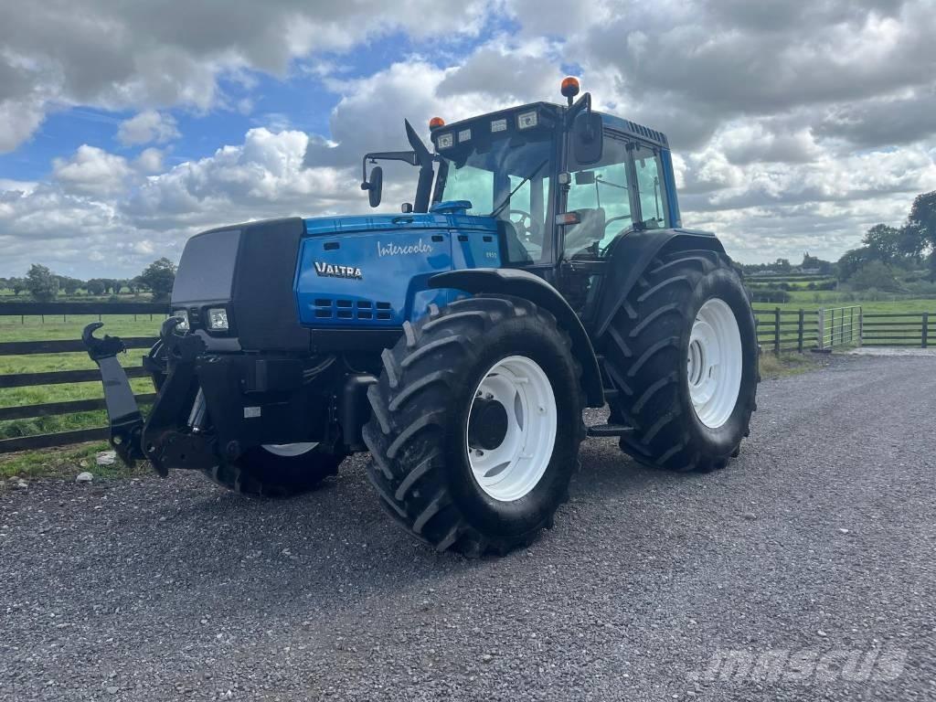 Valtra 8950 HiTech 4 Traktorer