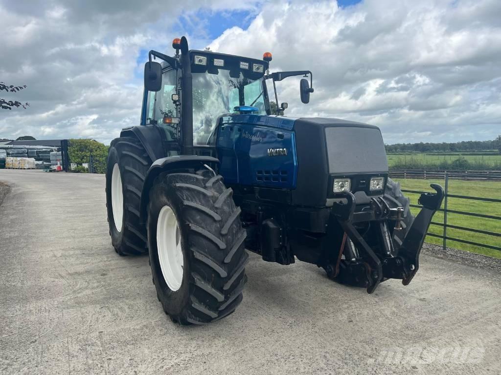 Valtra 8950 HiTech 4 Traktorer