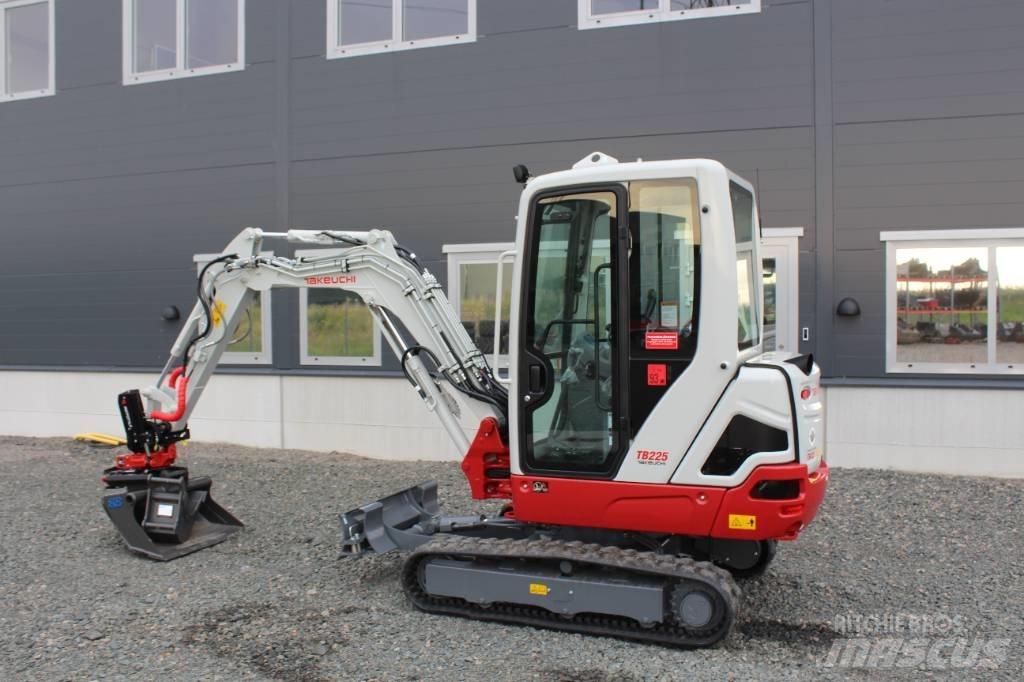 Takeuchi TB 225 Minigravere <7t