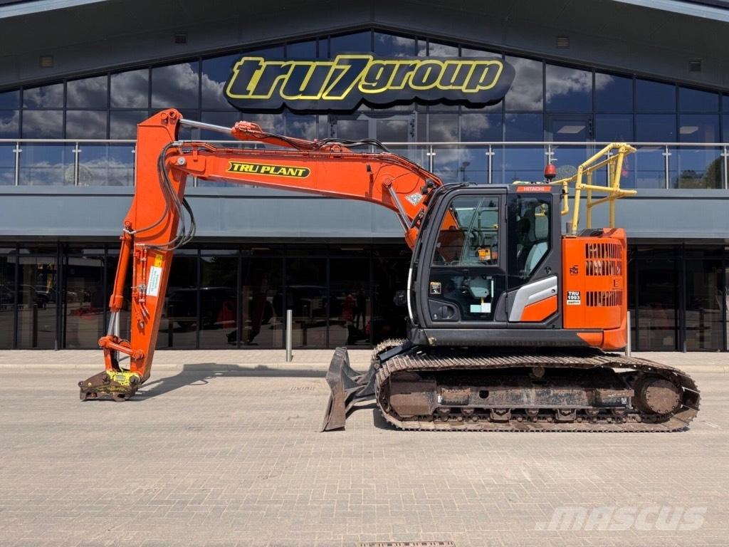 Hitachi ZX135USBL-7 Beltegraver