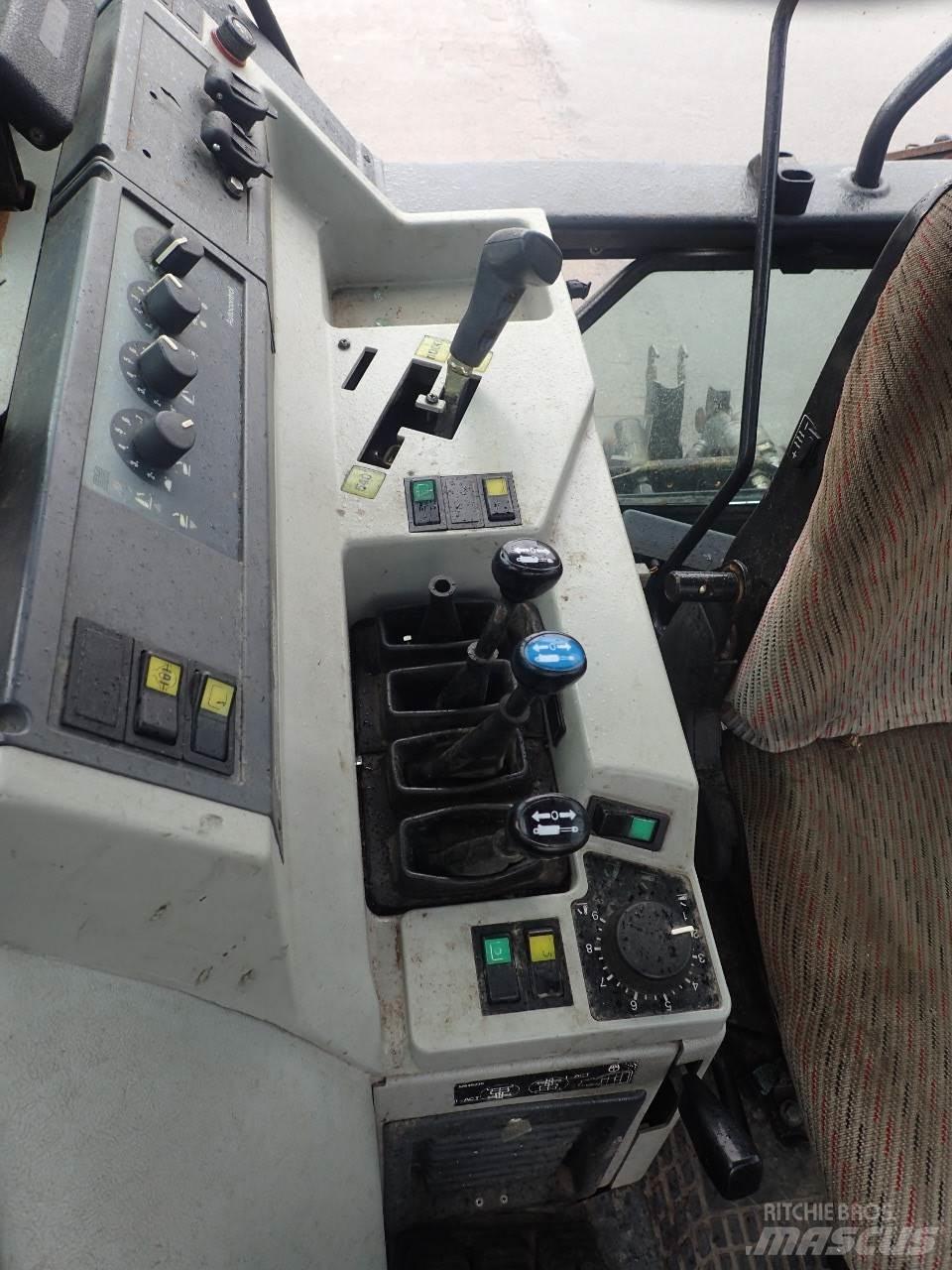 Valtra 8150 Traktorer