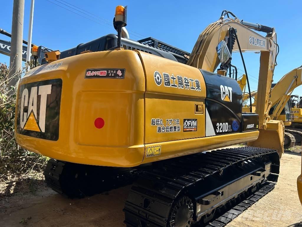 CAT 320D2L Beltegraver