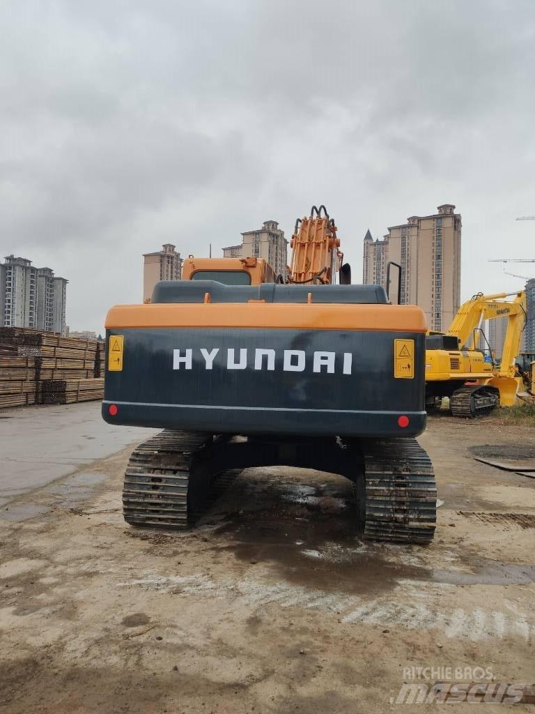 Hyundai R220LC-9S Beltegraver