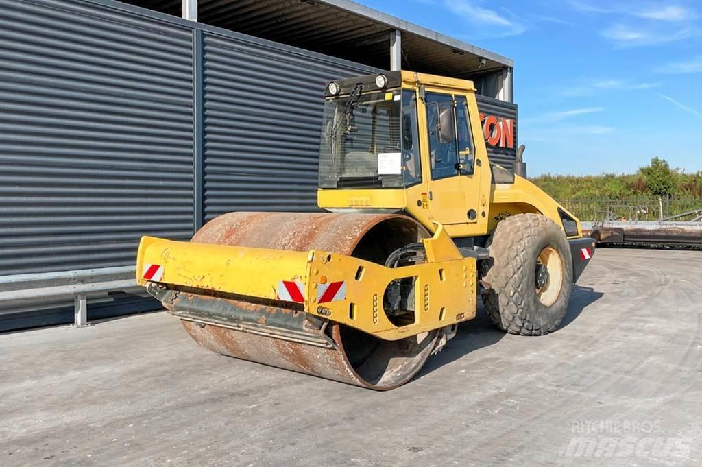 Bomag BW 213 DH-4 Valsetog