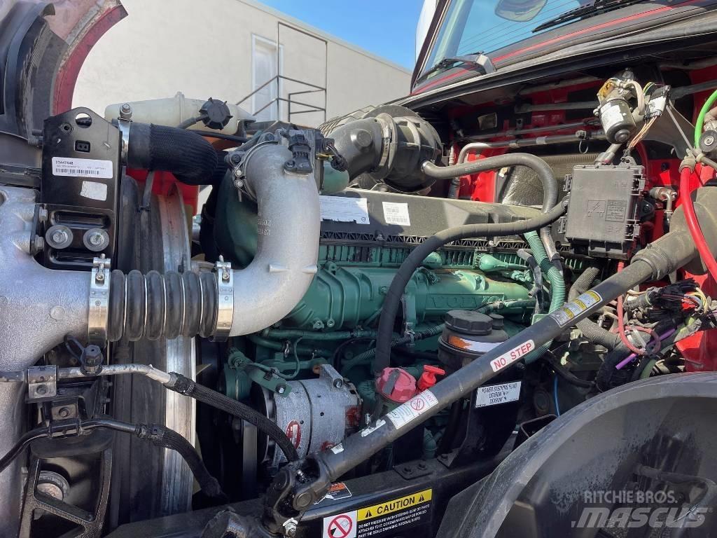Volvo VNL64T300 Trekkvogner