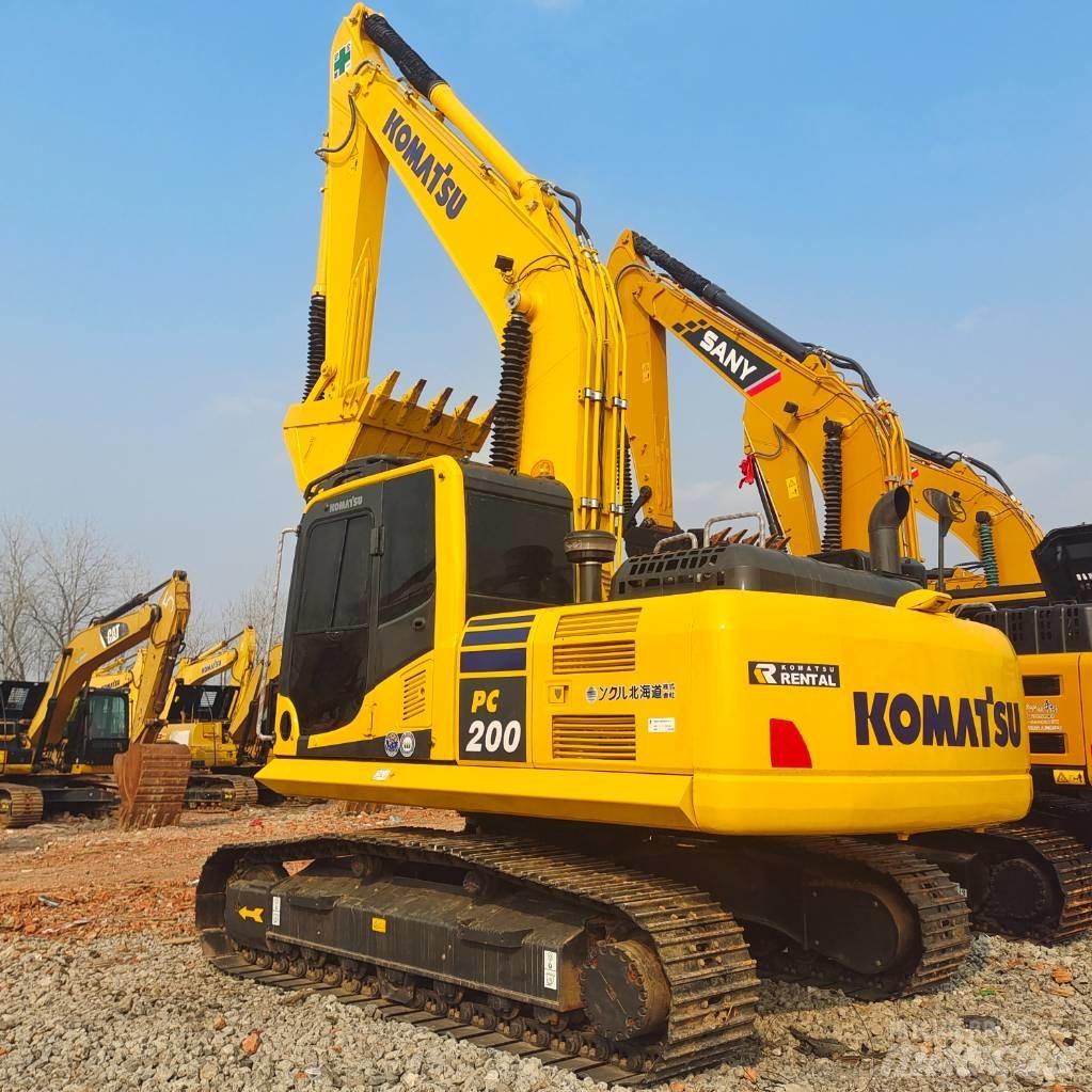 Komatsu PC 200-8 Beltegraver