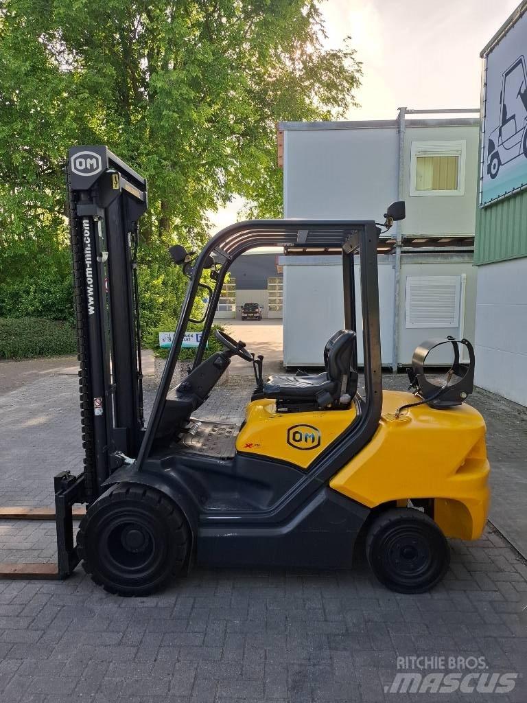 OM XG30 Heftruck Propan trucker