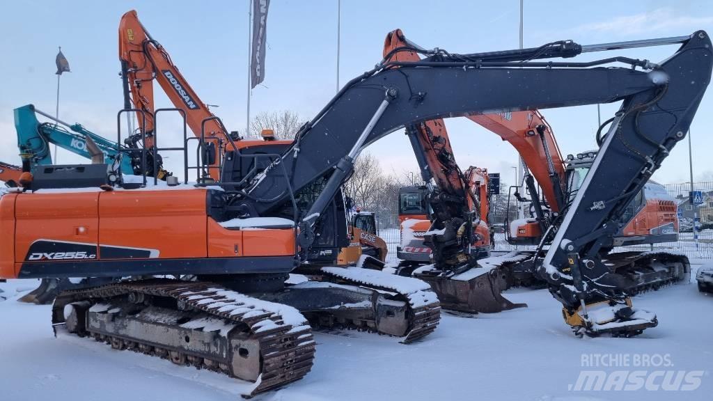 Doosan DX 255 LC-5 Beltegraver