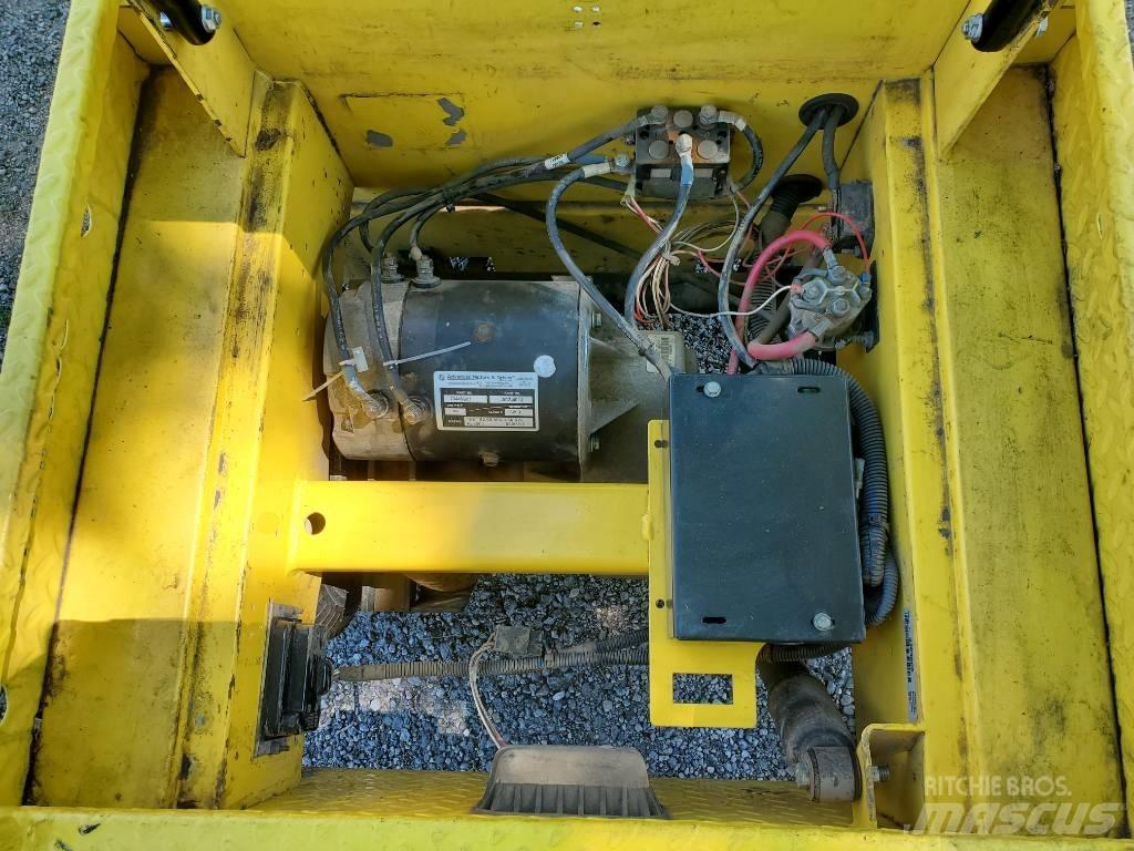 Cushman Minute Miser Tauetraktor