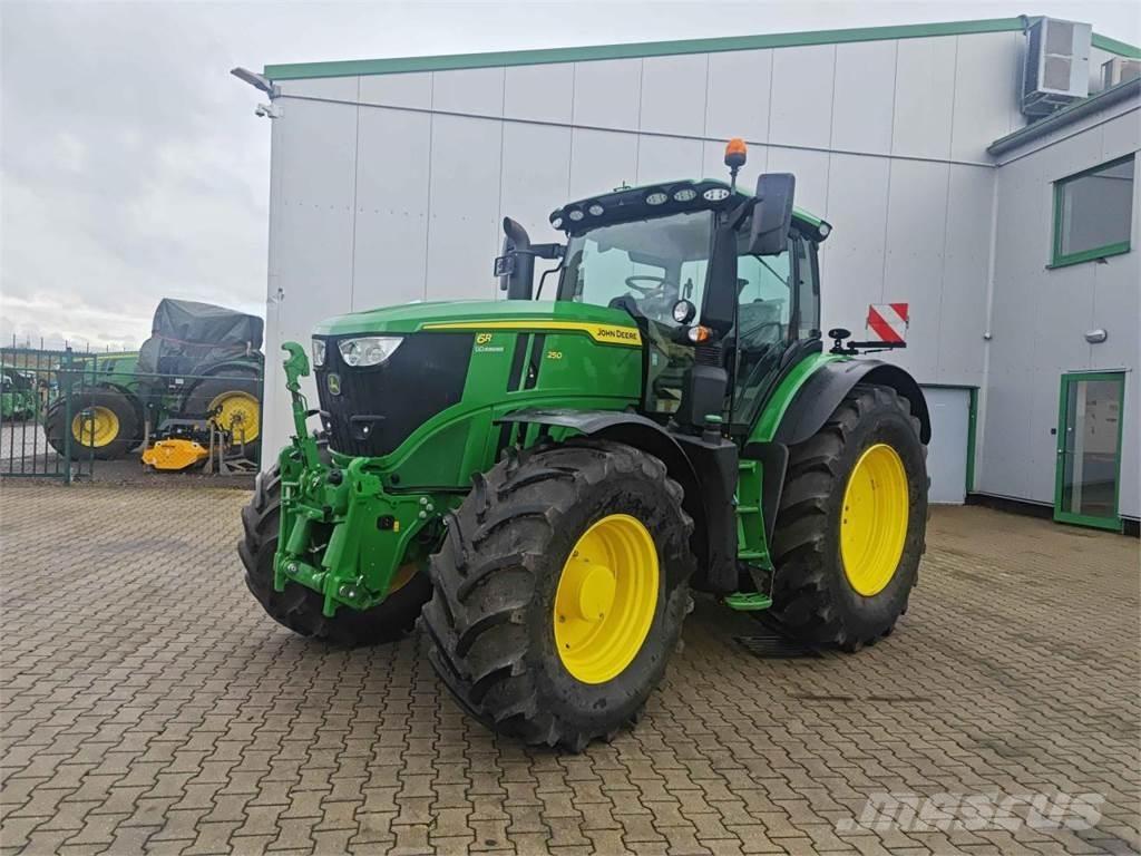 John Deere 6R 250 Traktorer