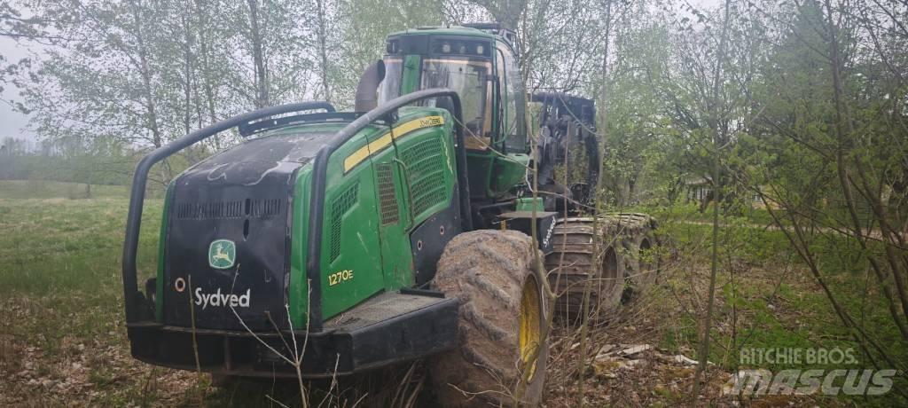 John Deere 1270 E Hogstmaskiner