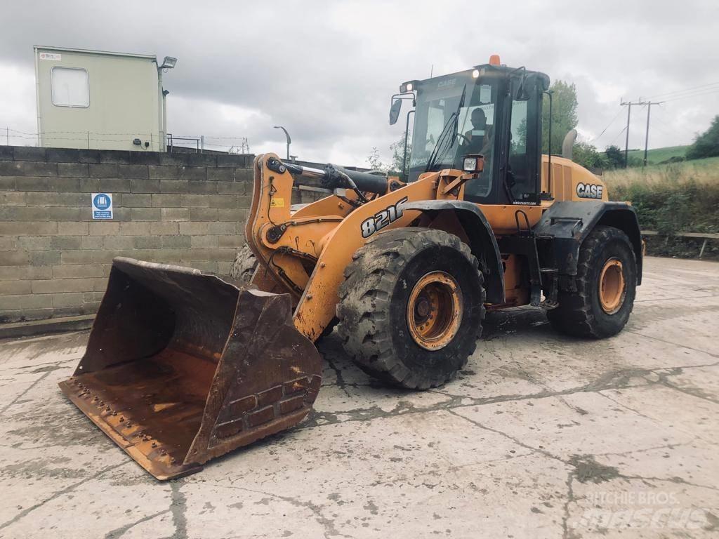 CASE 821 F Hjullastere