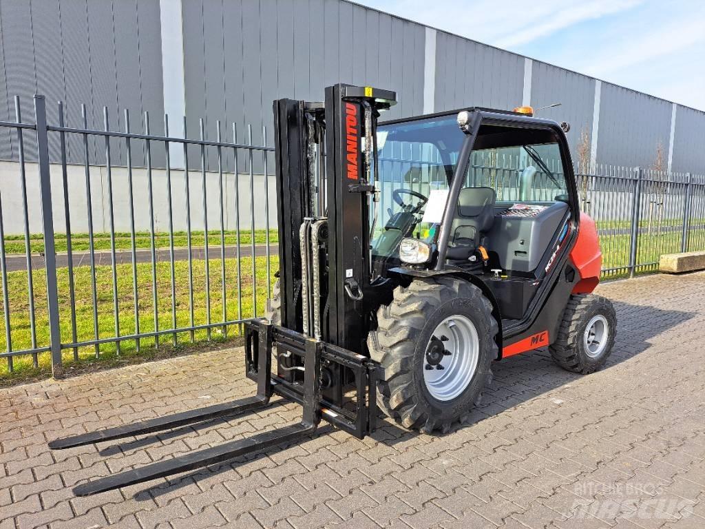 Manitou MC 25-4 Diesel Trucker