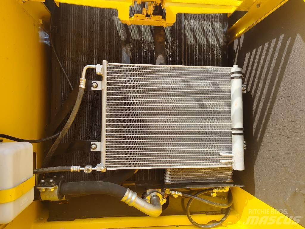 Komatsu PC 240 Beltegraver