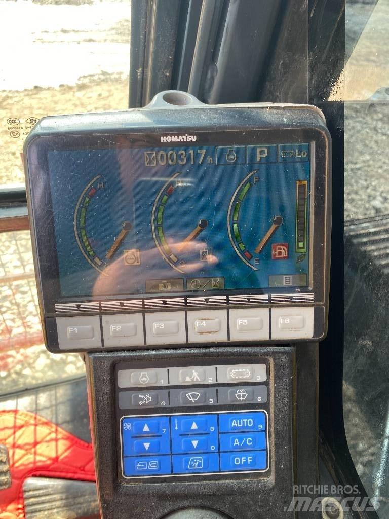 Komatsu PC 200-8 Beltegraver