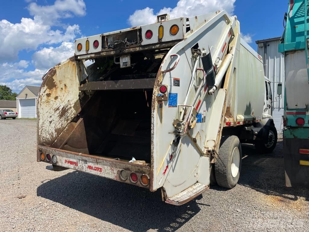 GMC T7500 Renovasjonsbil