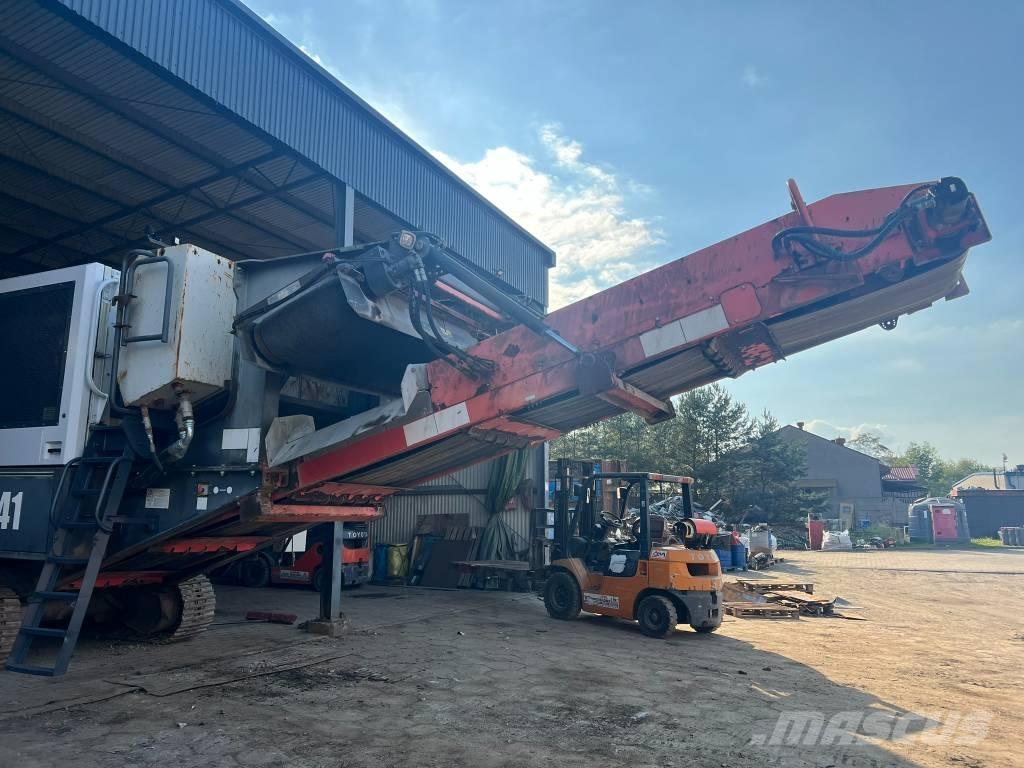 Sandvik QJ 241 Mobile knuseverk