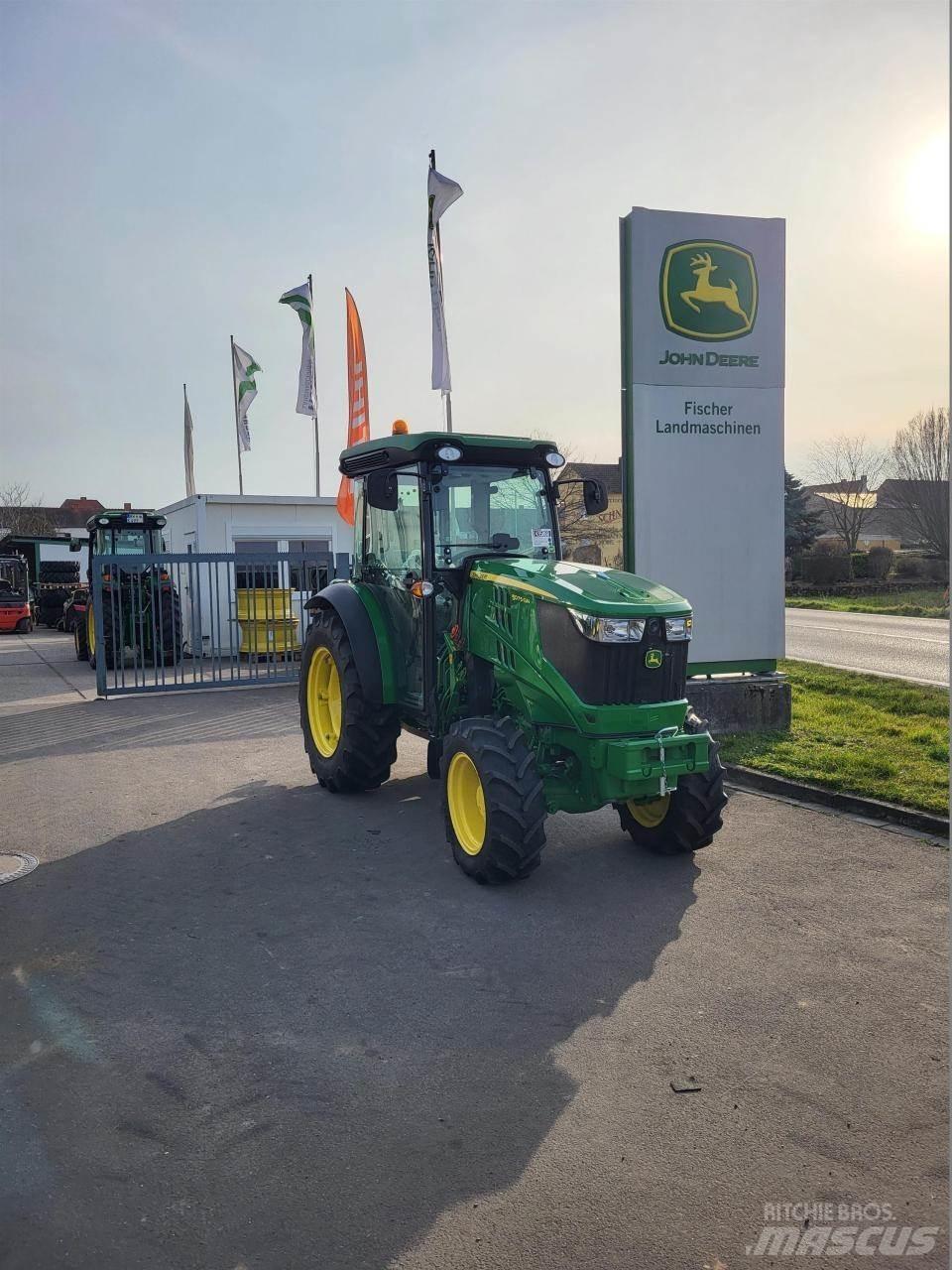 John Deere 5075GN Traktorer