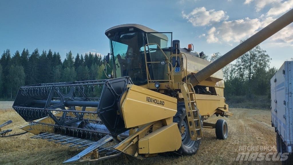 New Holland TC 54 Skurtreskere