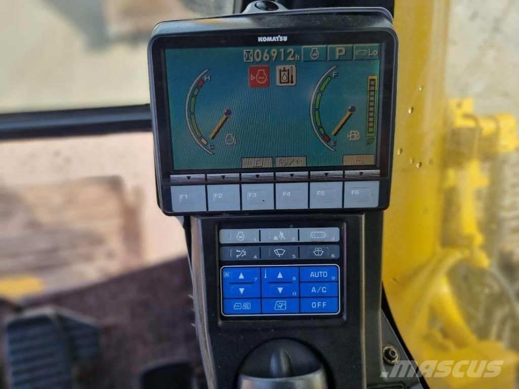 Komatsu PC 350 NLC-8 Beltegraver