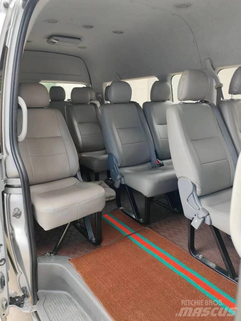Toyota Coaster Intercity busser