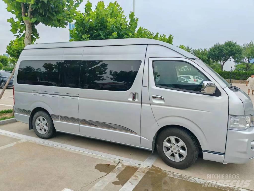 Toyota Coaster Intercity busser