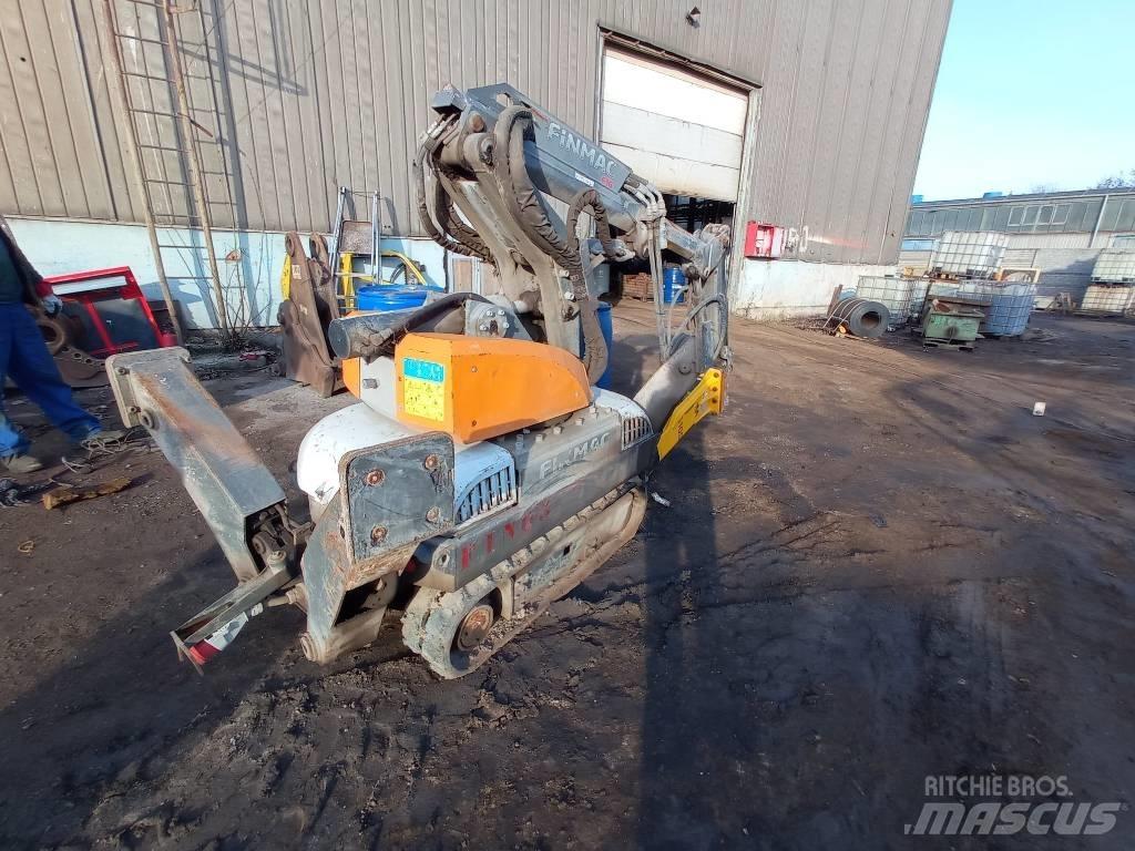 Finmac F16 Gravemaskiner for riving