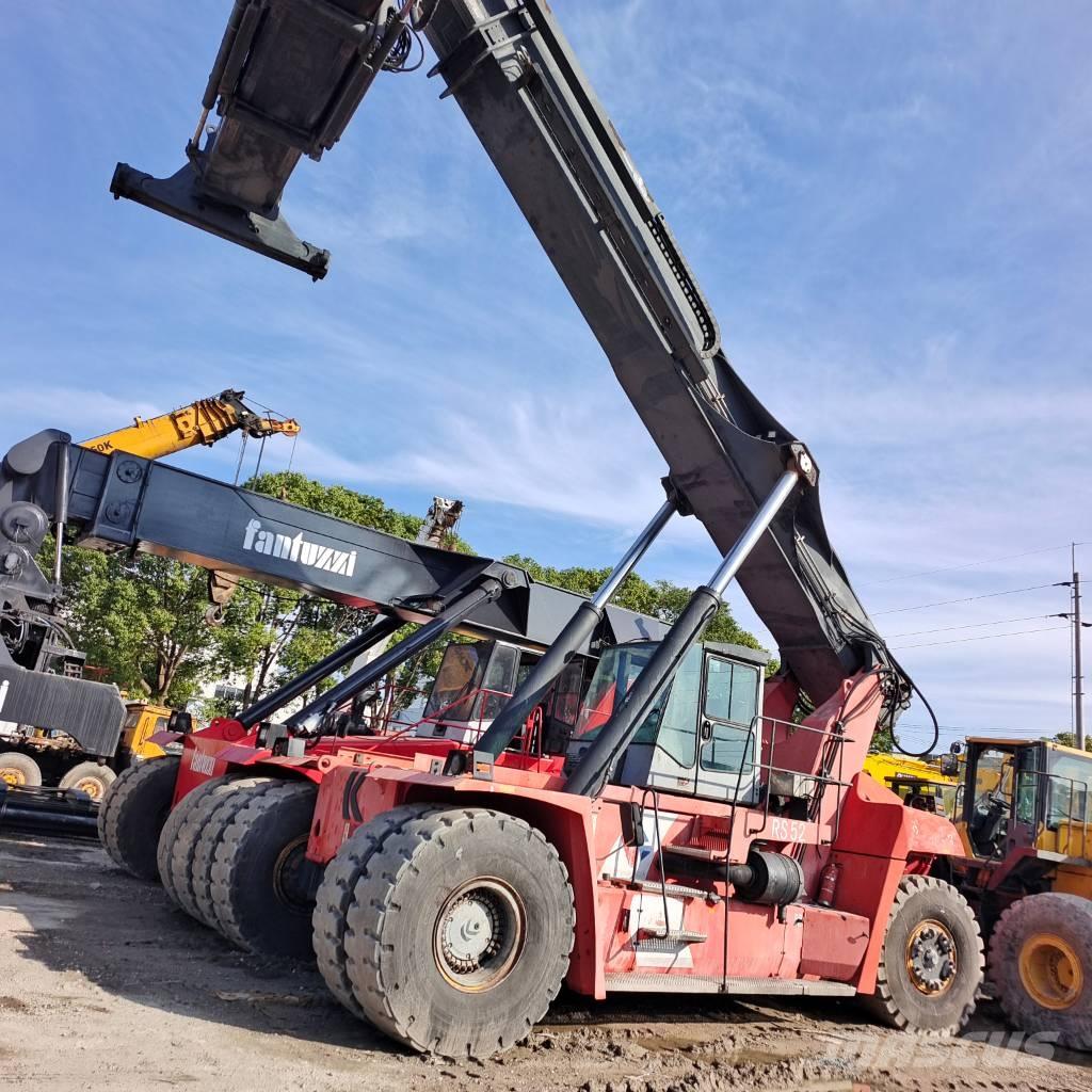 Kalmar DRF 450 Reachstackere