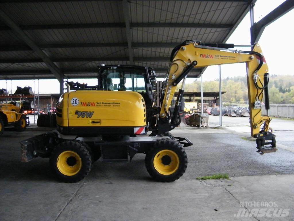 Yanmar B95W Hjulgravere