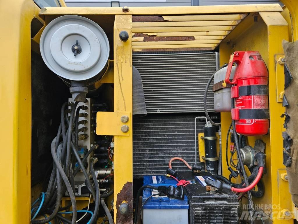 Komatsu PW 130ES-6K Hjulgravere